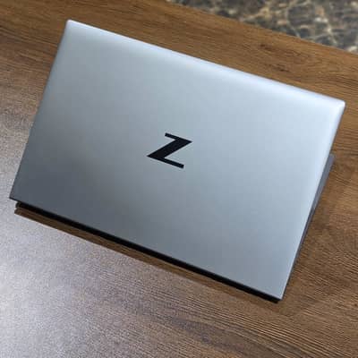 HP ZBook i7-11th 8GB 256GB