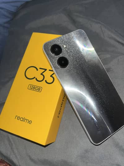 Realme C33