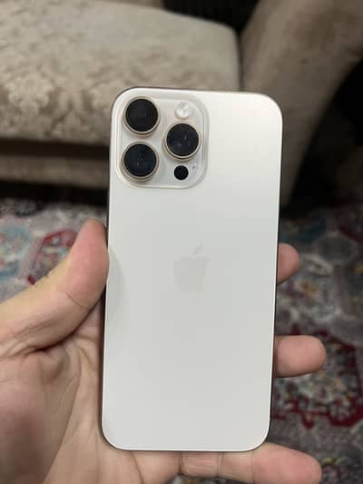 Apple iPhone 16 Pro Max