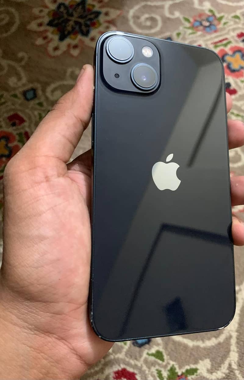 Apple iPhone 13 1