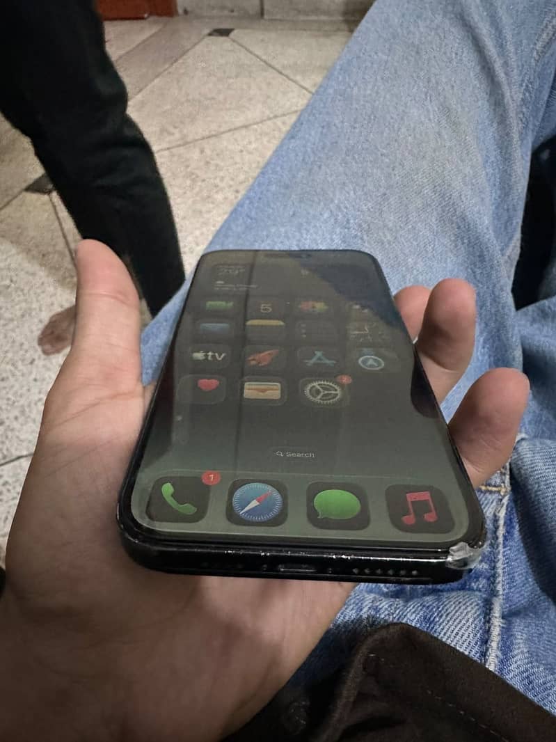 Apple iPhone 14 Pro Max 1