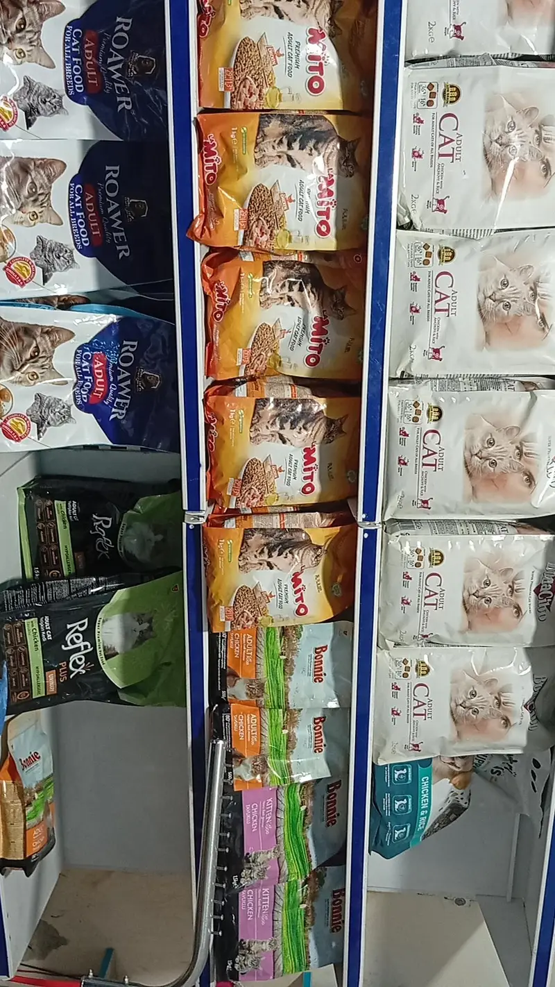 Pet Feed and accessories available — photo 2