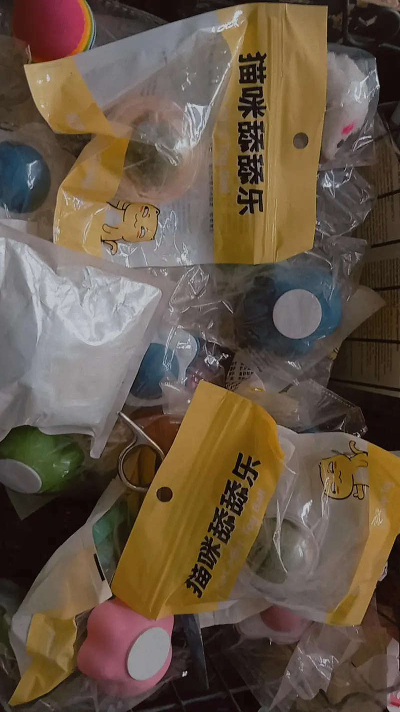 Pet Feed and accessories available — photo 9
