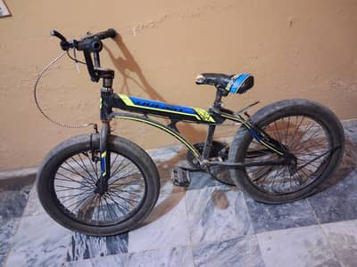 Used Cycle good for kids if u repair