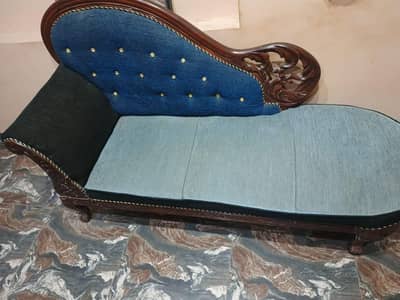 3 seater Dewan