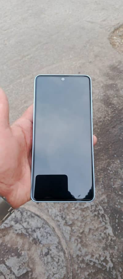 Xiaomi Redmi Note 13 8+8gb Ram 256gb room