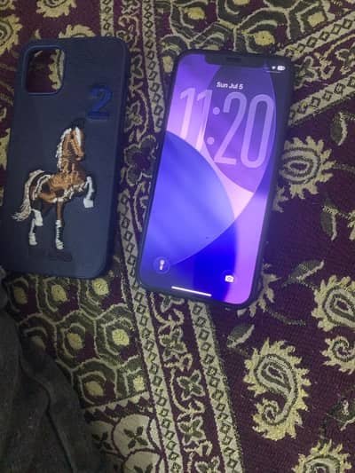 Apple iPhone 12