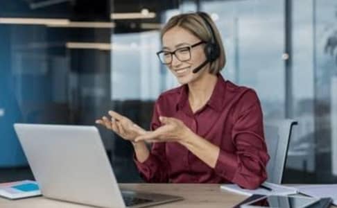 Call Center Staff Required ( Female)