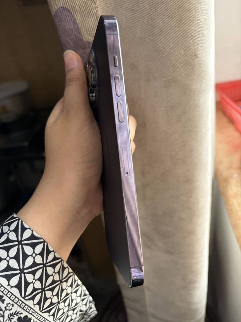 IPHONE 14 pro max 5
