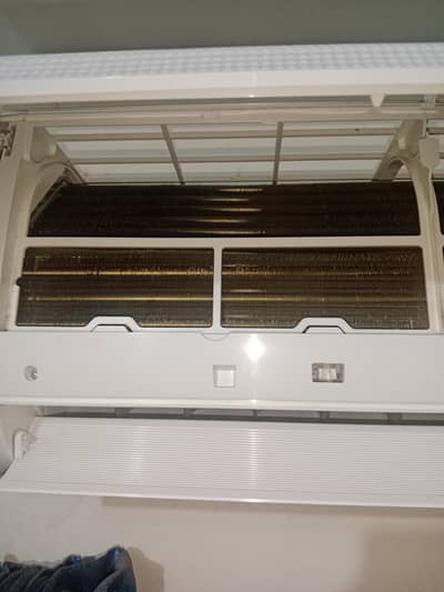 1 Ton DC Inverter AC Haier