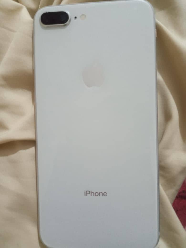 Apple iPhone 8 Plus 5