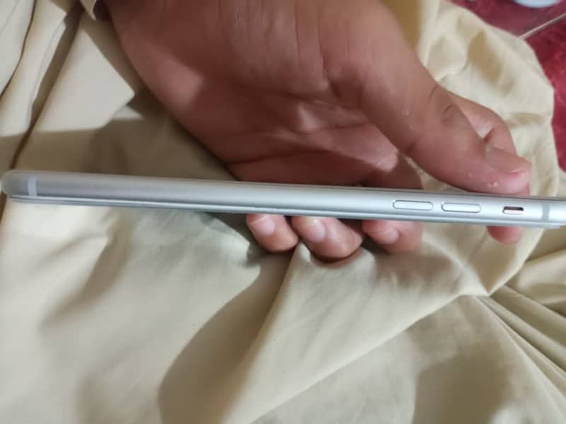 Apple iPhone 8 Plus 8