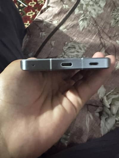 aqous r7 model name