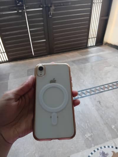 Apple iPhone XR