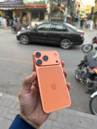 Apple iPhone XR converted 17 pro