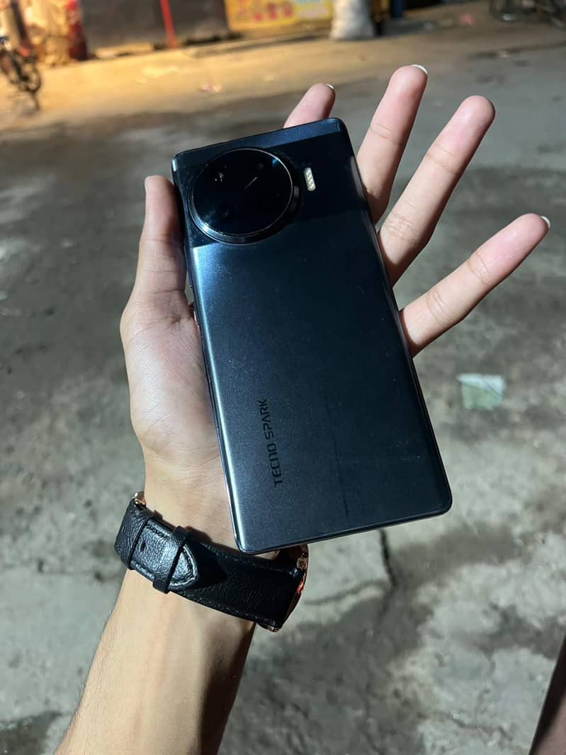 Tecno Spark 20 Pro Plus 3