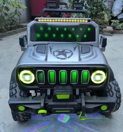 Kids Car jeep 100% ok just like new