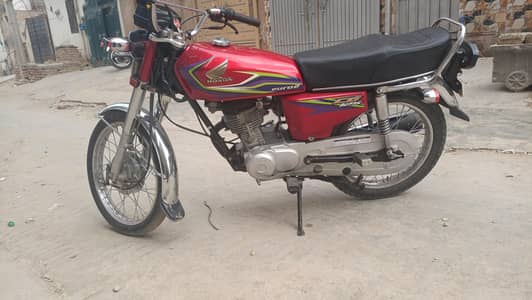 Honda 125 all ok genuine condition