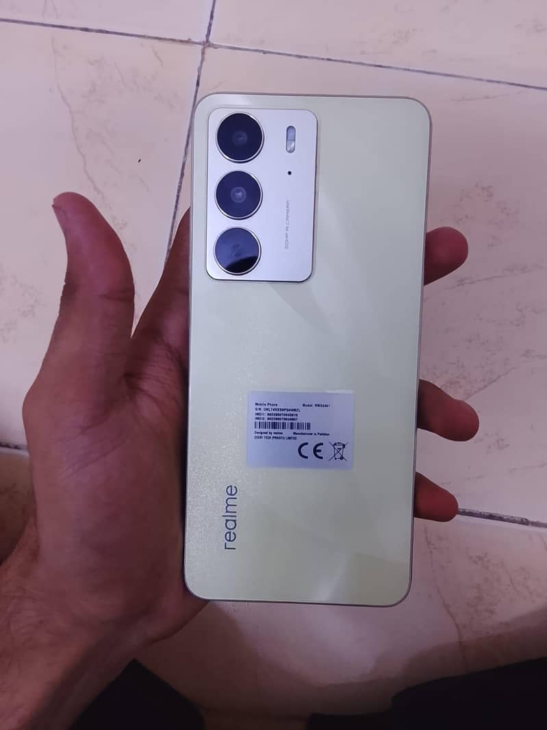 Realme C75 0