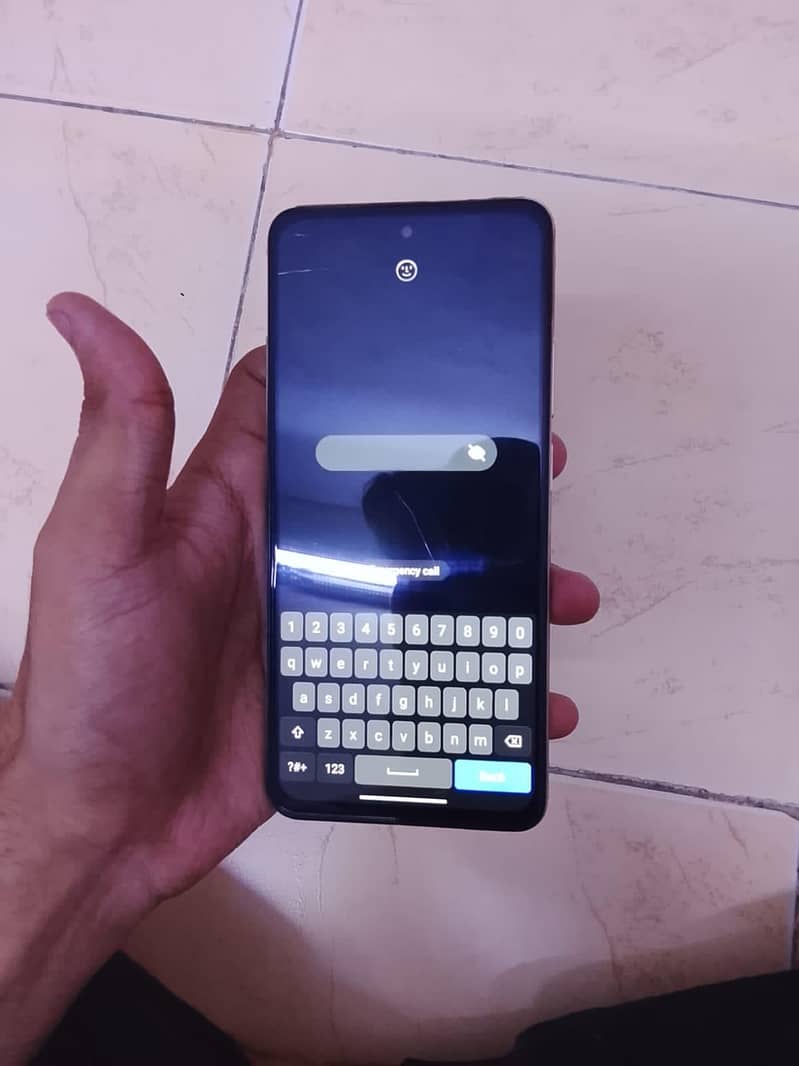 Realme C75 1
