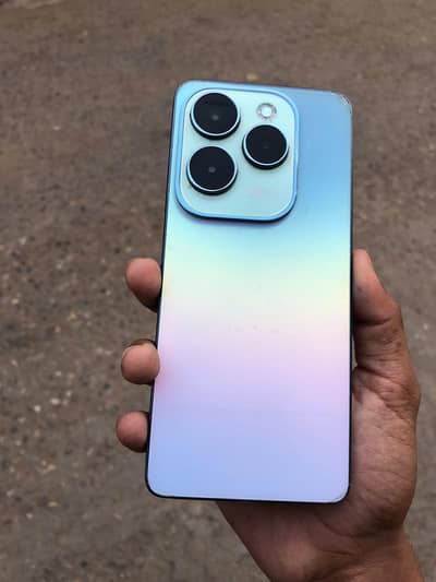 Infinix Hot 40 Pro