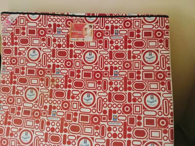 MoltyFoam Master Mattress 6 x 6.5 ft  Excellent Condition