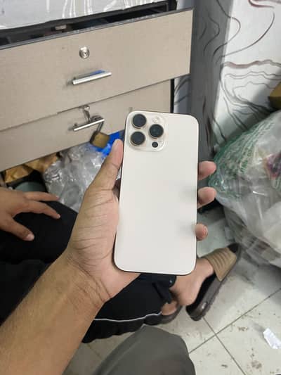 Apple iPhone 16 Pro Max