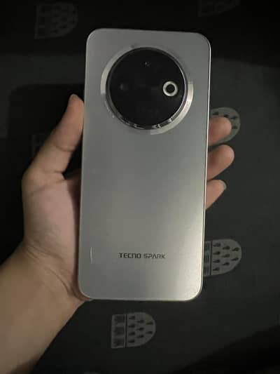 Tecno SPARK 30C