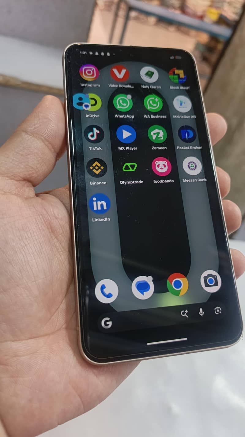 Google Pixel 8 1