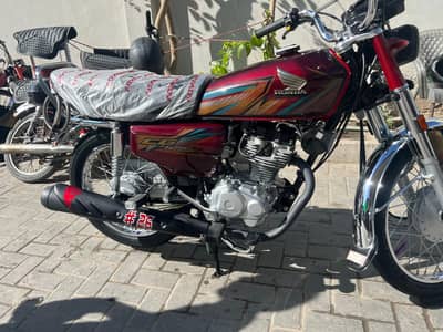 Honda 125 for sale lush condition 10 by 10