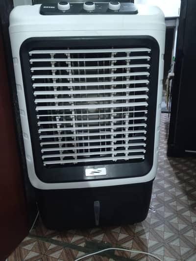 Hy Iam selling My Royal Air Coler RAC 4700