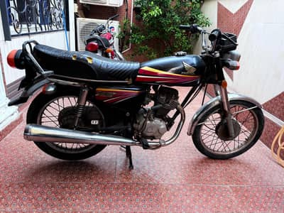 Honda CG 125 2011 | First Owner | Original Condition | 30,000 KM.