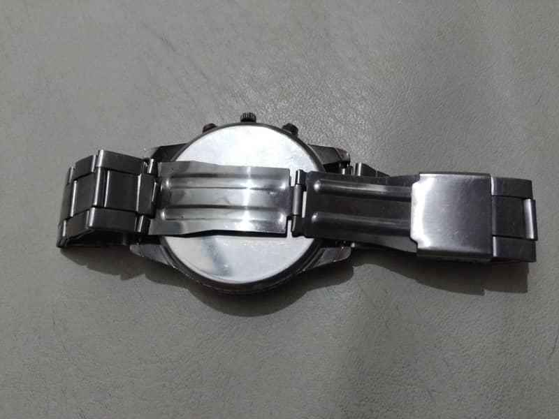 Watch 3