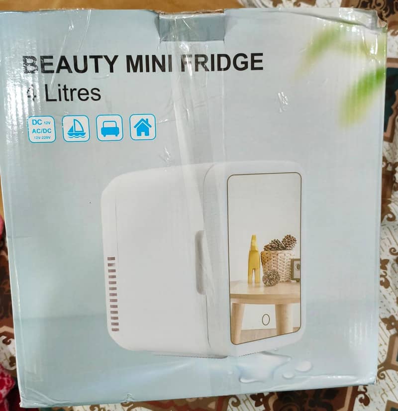 mini fridge 0