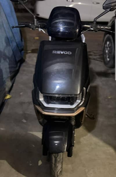 revoo a12