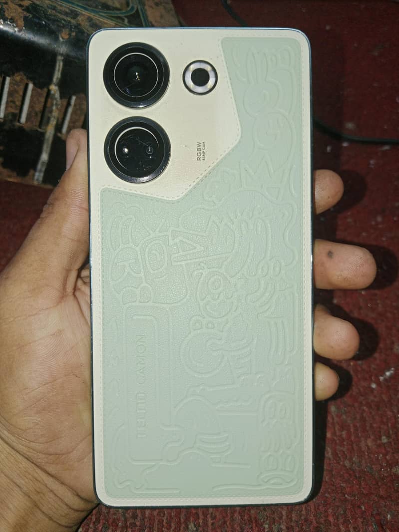 Tecno CAMON 20 0