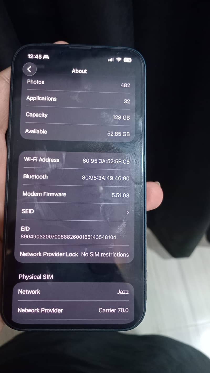 Apple iPhone 13 4