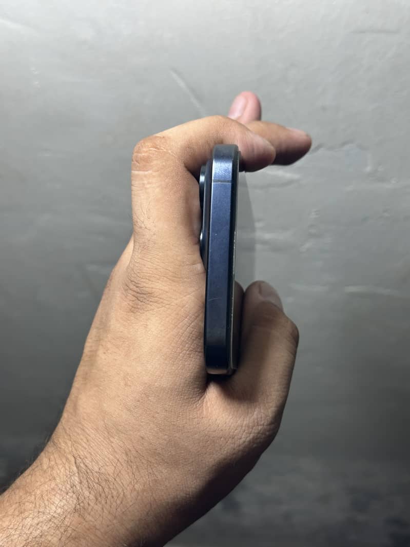 iPhone 15 pro max 7