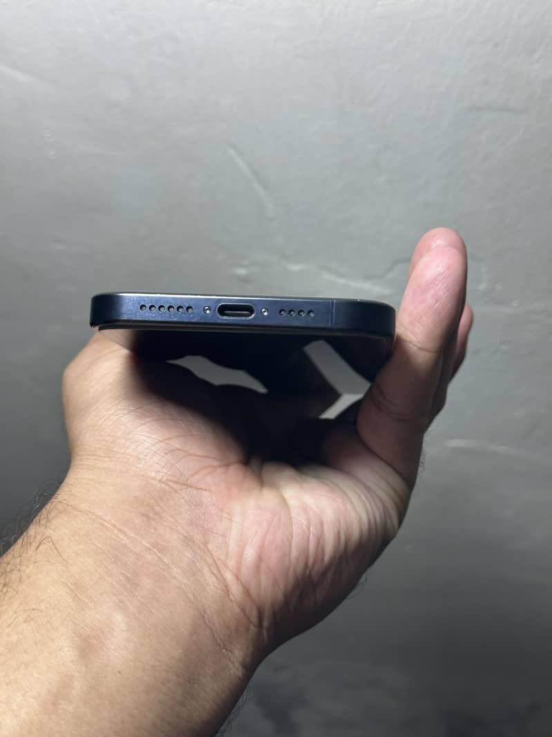 iPhone 15 pro max 8