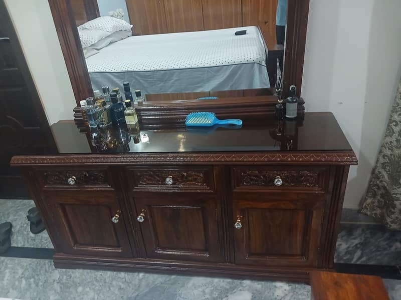 Sheesham Solid Wood Dressing Table. 1