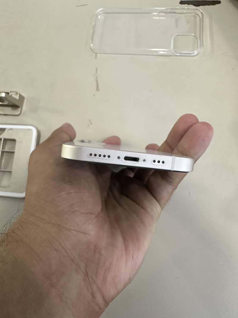 Apple iPhone 12 2