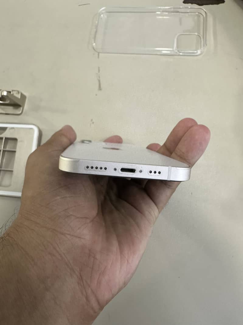 Apple iPhone 12 3