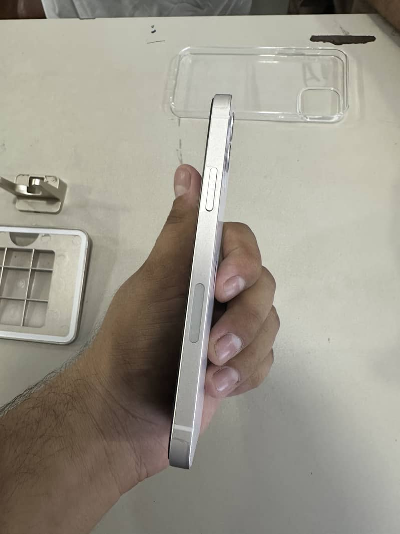 Apple iPhone 12 5