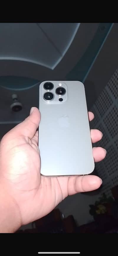 Apple iPhone 15 Pro