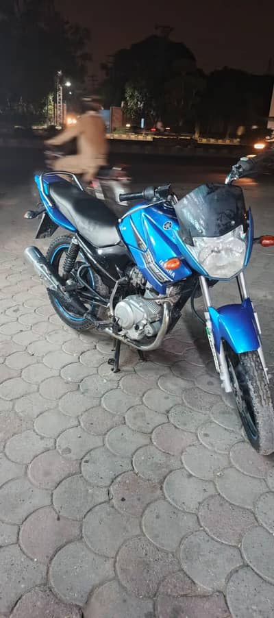 Yamaha ybr 2015 model