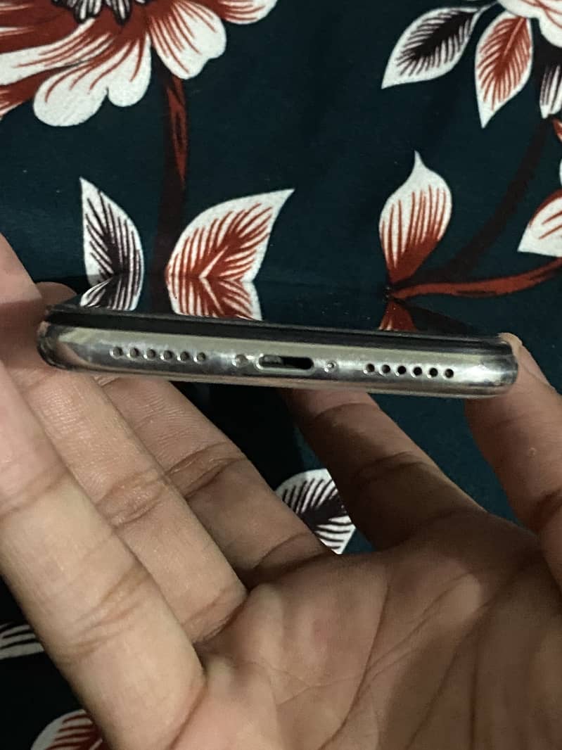 Apple iPhone X 2