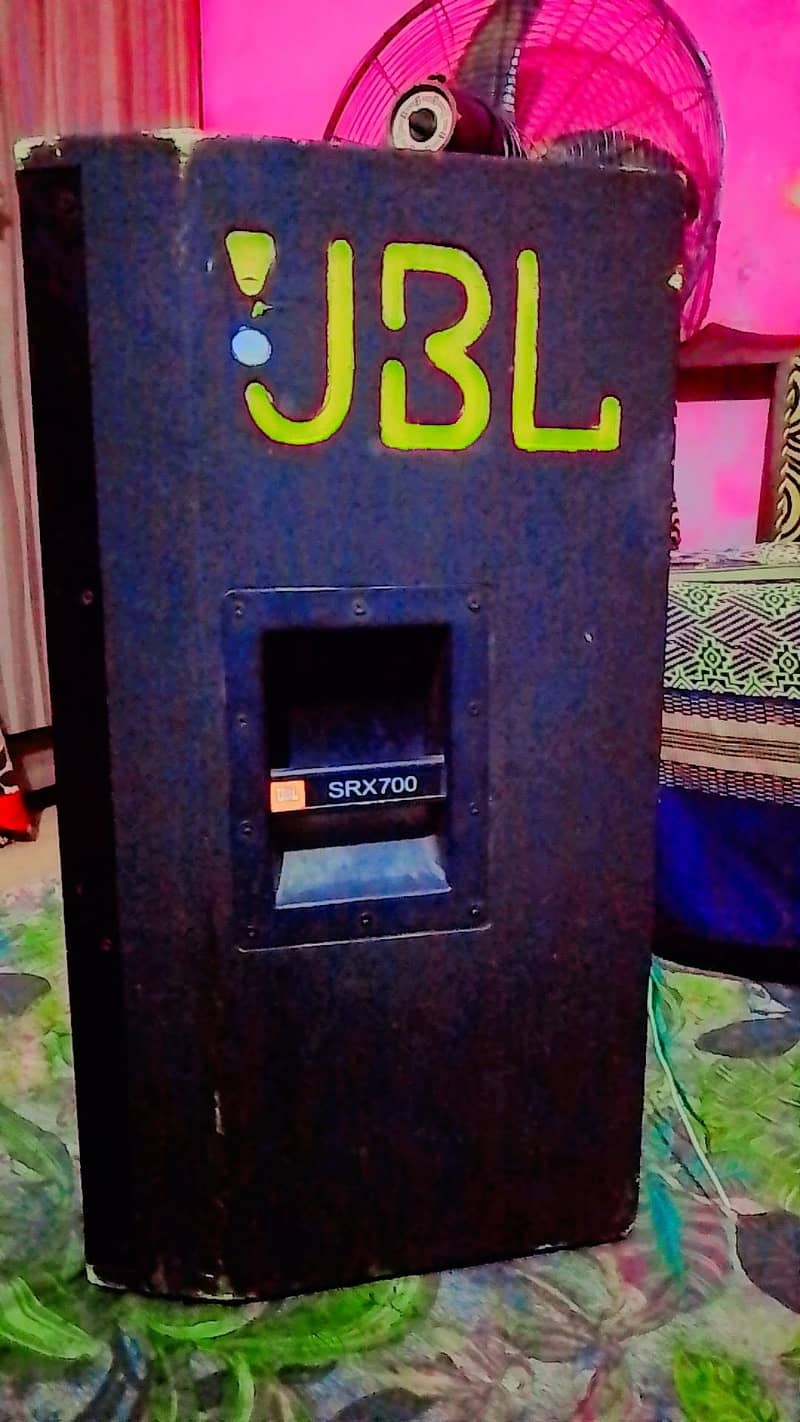 Echo sound system 1