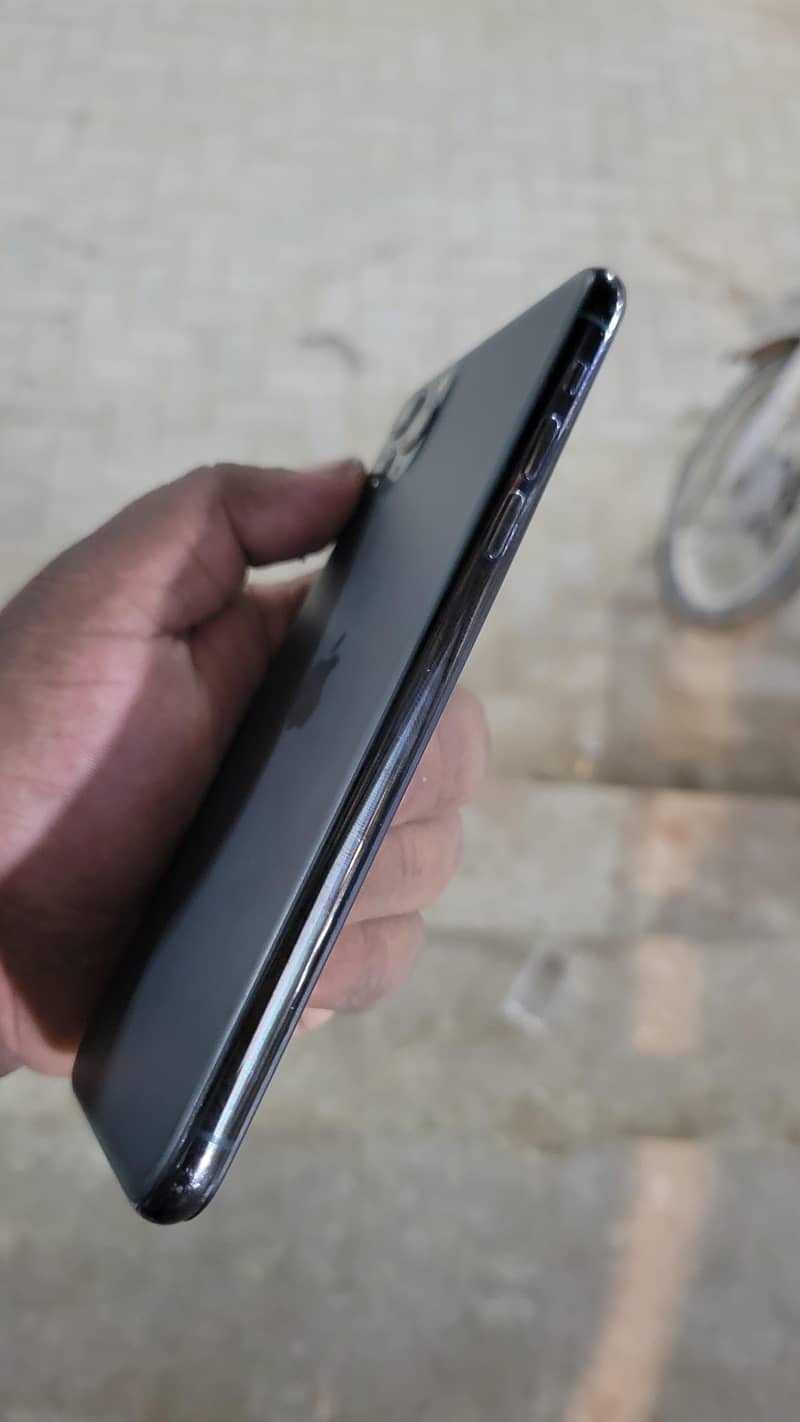 iPhone 11 pro max 1