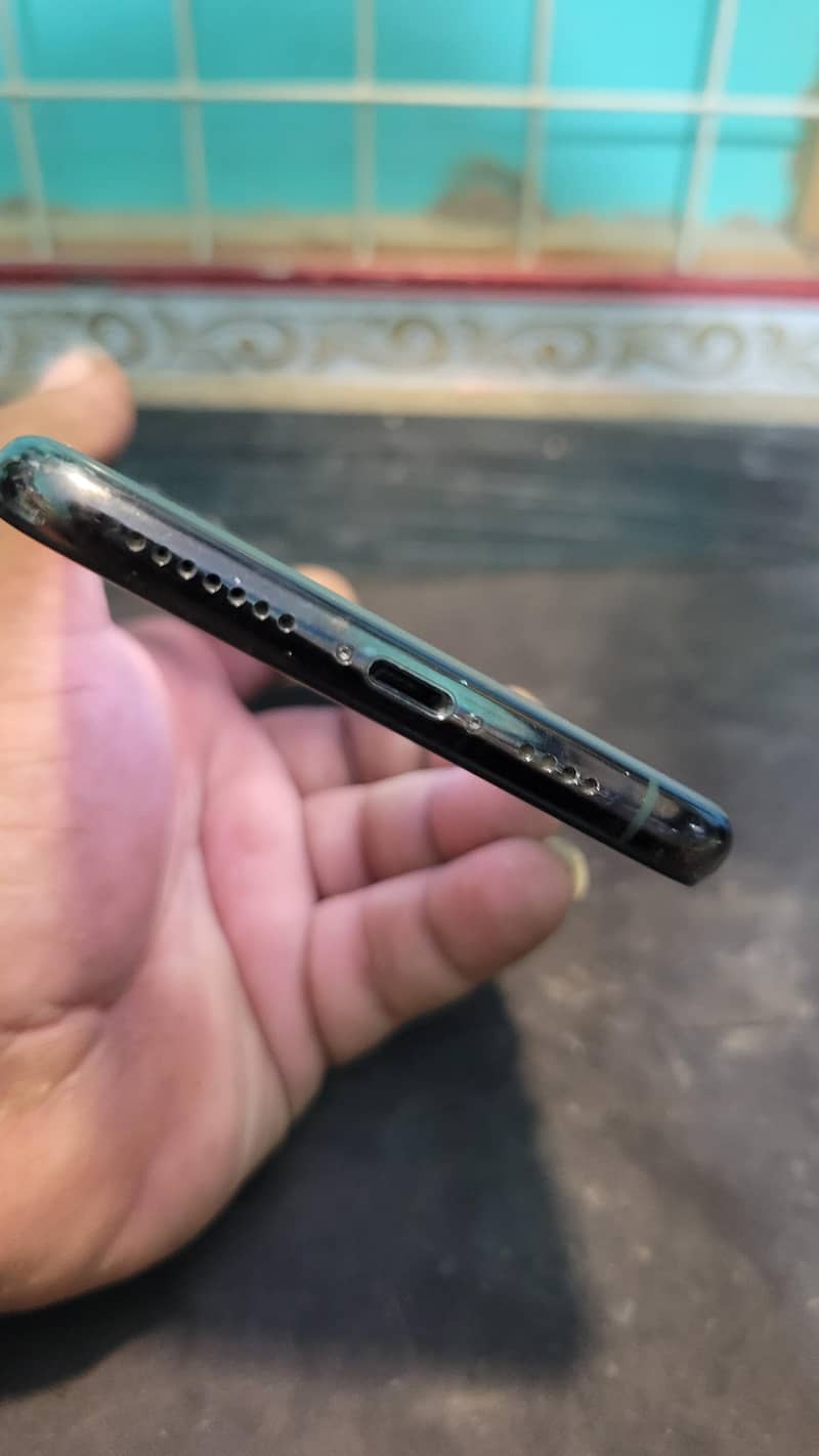 iPhone 11 pro max 9