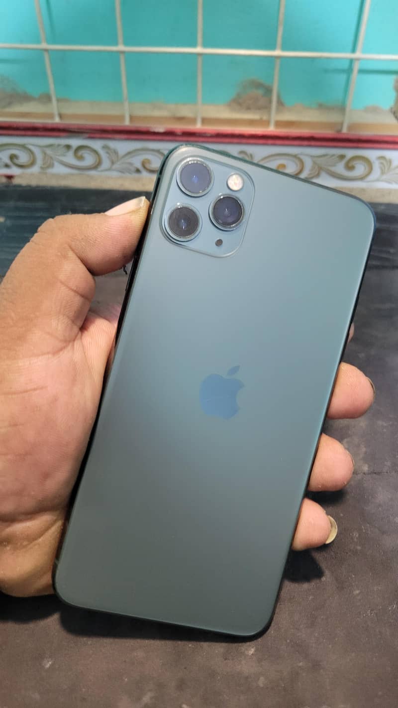 iPhone 11 pro max 12
